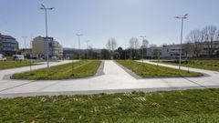 El aparcamiento que hizo la Xunta est� finalizado desde hace meses, pero el Concello detecta deficiencias y carencias