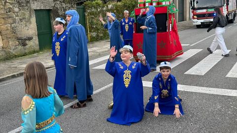 Desfile de comparsas de Muros