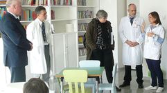 Los exconsejeros Faustino Blanco (primero por la izquierda) y Ana Gonz�lez (tercera por la izquierda), en un acto en el HUCA, cuando estaban al frente de Sanidad y Educaci�n, respectivamente.Los exconsejeros Faustino Blanco (primero por la izquierda) y Ana Gonz�lez (tercera por la izquierda), en un acto en el HUCA, cuando estaban al frente de Sanidad y Educaci�n, respectivamente