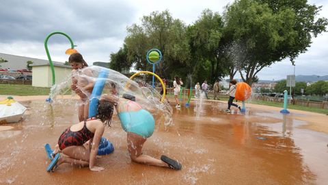 Inauguración del parque de juegos de agua de Pontevedra