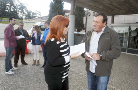 Los trabajadores repartieron ayer informaci�n sobre su situaci�n laboral. 