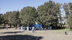 Alfonso Rueda present� el plan en la parcela donde se construir� la residencia de San Cibrao.
