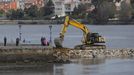 Obras de dragado de la ra de O Burgo