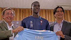 El jugador del Celta Abdoulaye Faye, en su presentaci�n.