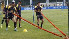 Lucas P�rez y sus compa�eros, en un entrenamiento