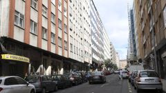 En una imagen de archivo, la calle Santiago de Chile, en el Ensanche compostelano