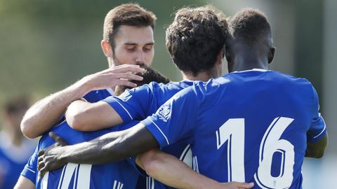 Javi Mier, Obeng, Jimmy y Lucas Ahijado celebran el 1-0 ante el Lugo