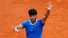 Carlos Alcaraz celebra su victoria ante Bublik en Montecarlo.