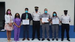 Entrega del reconocimiento al personal de seguridad privada de la residencia p�blica de Barbad�s