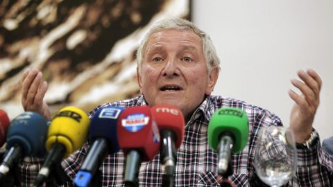 El presidente de la Real Federaci�n de F�tbol del Principado de Asturias, Maximino Mart�nez Su�rez