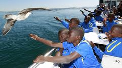 Sonrisas angole�as en la antesala del Arousa F�tbol 7
