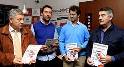 Los hosteleros presentaron su revista con un especial dedicado al Santiago � Tapas.