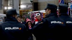 Mucha polic�a en el Calder�n