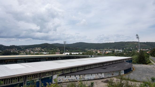 La uralita gris dar� paso a una envolvente de acero prelacado en verde en los pr�ximos meses