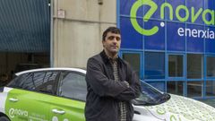 Xurxo L�pez Gonz�lez, director ejecutivo, frente a las instalaciones del pol�gono Costa Vella.