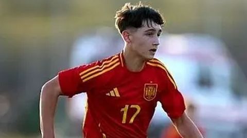 El canterano del Celta Germ�n Alonso, con la selecci�n espa�ola sub-15.