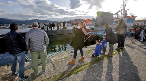 Submarino Tramontana atracado en la Escuela Naval de Mar�n