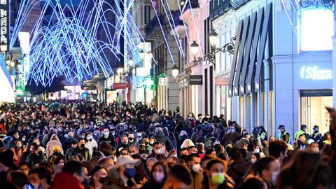 La calle Preciados en Madrid, ayer domingo