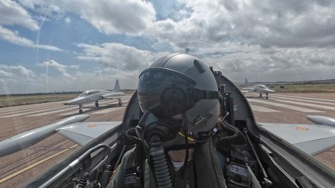 La princesa Leonor de Borb�n, durante su visita a la Base A�rea de Los Llanos en Albacete