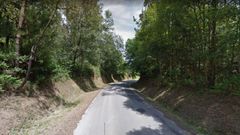 Uno de los tramos de la carretera que une las localidades de Vorducedo Pequeno y Vizo�o, en Abegondo
