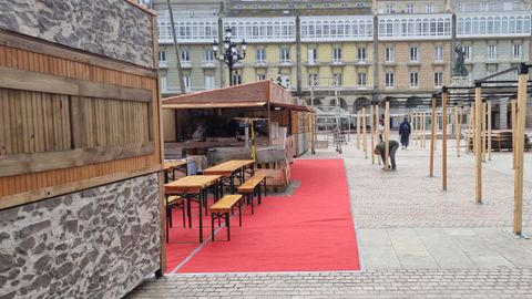 Montaje del mercadillo de Navidad de Mara Pita