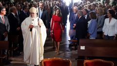 Los reyes Felipe y Letizia a su llegada a la Baslica de Covadonga para una misa solemne oficiada por el arzobispo de Oviedo para conmemorar el primer Centenario de la Coronacin de la Virgen de Covadonga