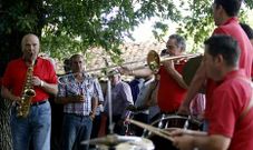 Las charangas volver�n a animar la fiesta del Emigrante en Ventosa. 