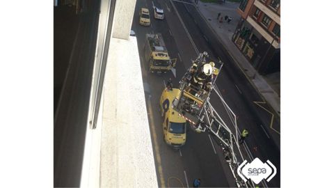 Incendio urbano en Avil�s