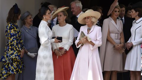 Letizia conversa con Camilla mientras que M�xima de Holanda charla con Kate Middleton