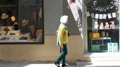 Dos tiendas en la calle de La Merced