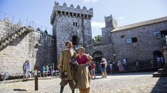 Os Quinquill�ns, en el castillo de Vimianzo 