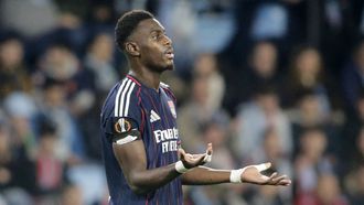 El defensa senegal�s del Lyon, rival del Celta en octavos de final de la Europa League, Moussa Niakhat�.