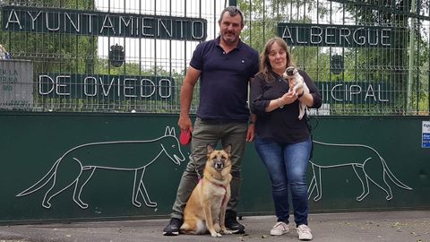 La familia barcelonesa que ha adoptado a Edu