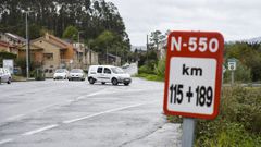Cruce de Alba que comunica la N-550 con la carretera de Vilagarca de Arousa