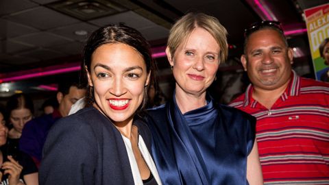 Una millennial, del Bronx y de origen latino gana las primarias dem�cratas en Nueva York