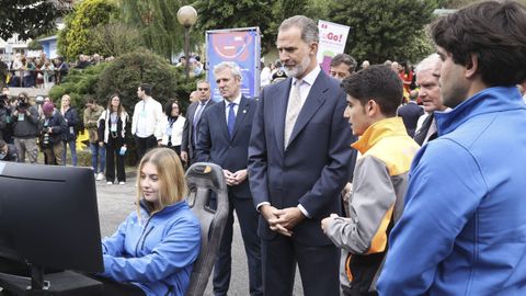 Felipe VI se interes� por los proyectos de As Mercedes
