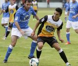 Pedrosa, con el bal�n en el duelo contra el Urraca, marc� el gol del empate ante el Celta B. 