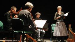 Bel�n Bermejo, a la derecha