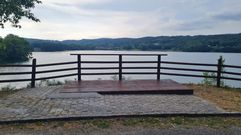 El nuevo mirador est junto al Mao, en el tramo del embalse de Vilasouto
