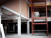 Aspecto que ofrec�an las obras ayer en el interior del recinto.