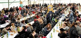 La popular fiesta del marisco de O Barqueiro. 
