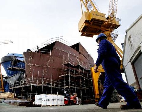 El ferri garantizar� al astillero a�o y medio de trabajo.