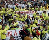 Manifestaci�n de los afectados por las preferentes y subordinadas en Cangas. O Morrazo, O Baixo Mi�o y Vigo son algunas de las zonas de Galicia con m�s protestas de los preferentistas.