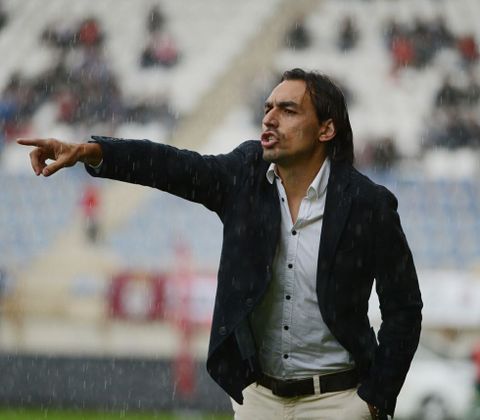 El t�cnico Miguel Tena destaca que tiene una plantilla muy competitiva. 