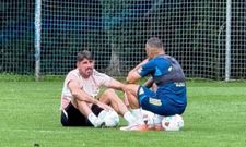 Veljko Paunovic y Santi Cazorla hablando en El Requex�n