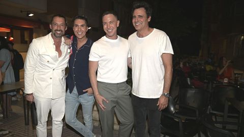 Ra�l Triguero, en la fiesta final de �S�lvame!, junto a (de izquierda a derecha), Jos� Antonio Le�n, Omar Su�rez y Ion Aramendi, en junio del 2023