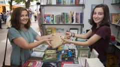 A Praza dos Libros de Carballo, nas primeiras imaxes: �mira que ambiente!