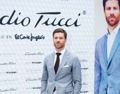 Alonso coincidi� con Russian Red en una campa�a de Tucci