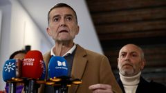 El coordinador federal de IU, Antonio Ma�llo, en un acto en M�laga.