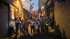 La calle Esp�rito Santo se engalana por Navidad